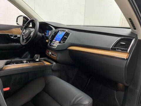 2025 Volvo XC90 T8 Plus Bright Theme 7P