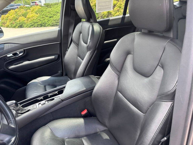 2020 Volvo XC90