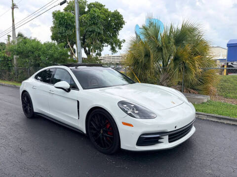 2018 Porsche Panamera