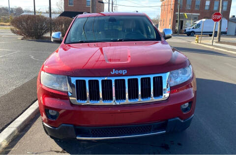 2011 Jeep Grand Cherokee for sale at Savannah Motors in Belleville IL