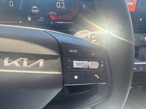 2025 Kia K4 LX