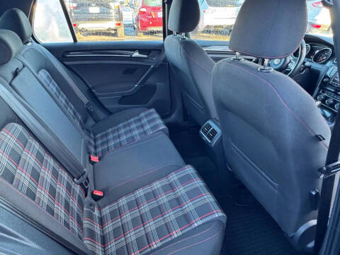 2017 Volkswagen Golf GTI