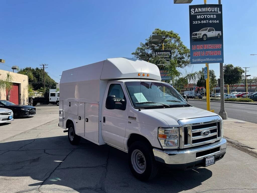 Utility Service Trucks For Sale In Chatsworth, CA