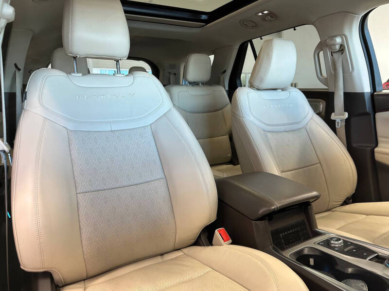 2021 Ford Explorer Platinum