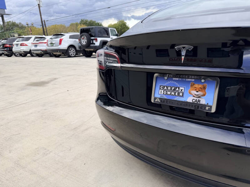 2021 Tesla Model 3 Standard Range Plus