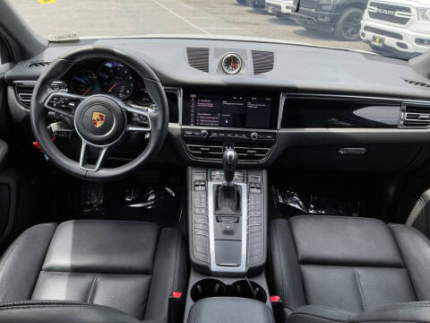 2021 Porsche Macan