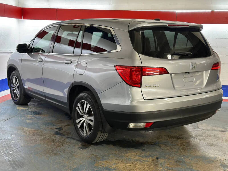 2017 Honda Pilot EX