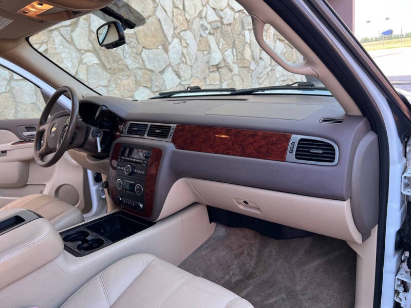 2012 Chevrolet Suburban LT