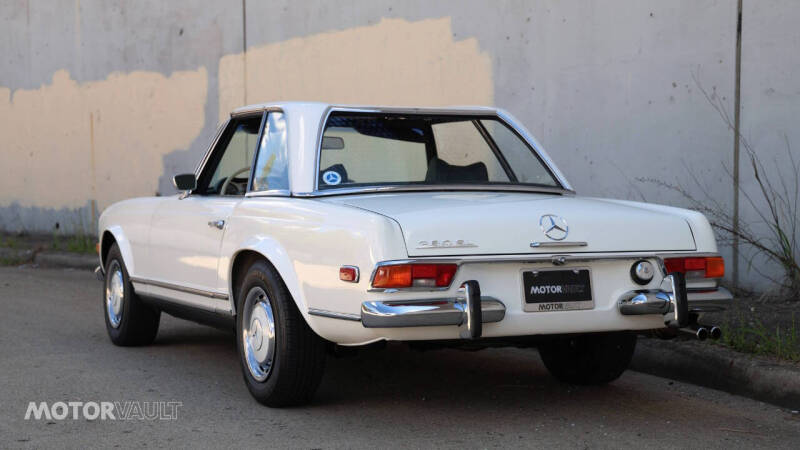 1969 Mercedes-Benz 280-Class