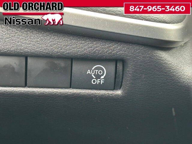 2025 Nissan Kicks S