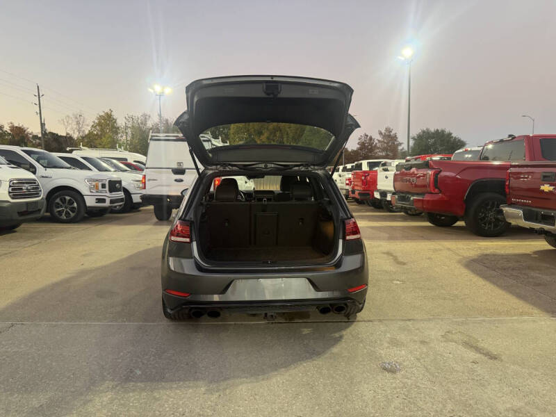 2018 Volkswagen Golf R 4Motion