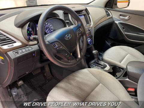 2017 Hyundai Santa Fe SE