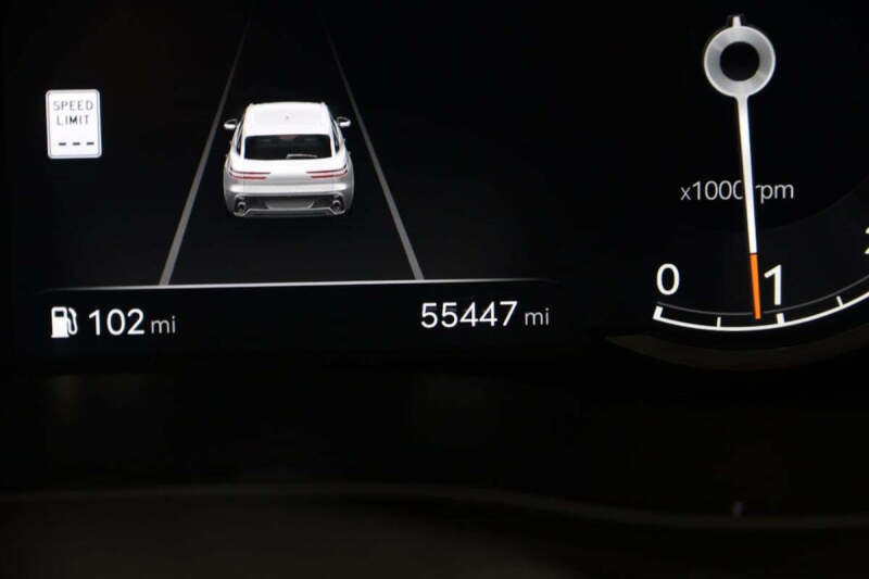 2022 Genesis GV70 2.5T Standard