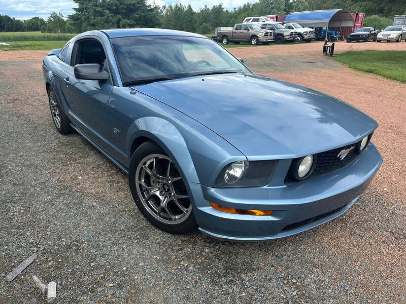 2005 Ford Mustang GT Premium