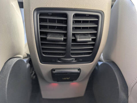 2017 Ford C-MAX Energi Titanium