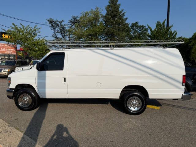 2013 Ford E-Series E-350 SD