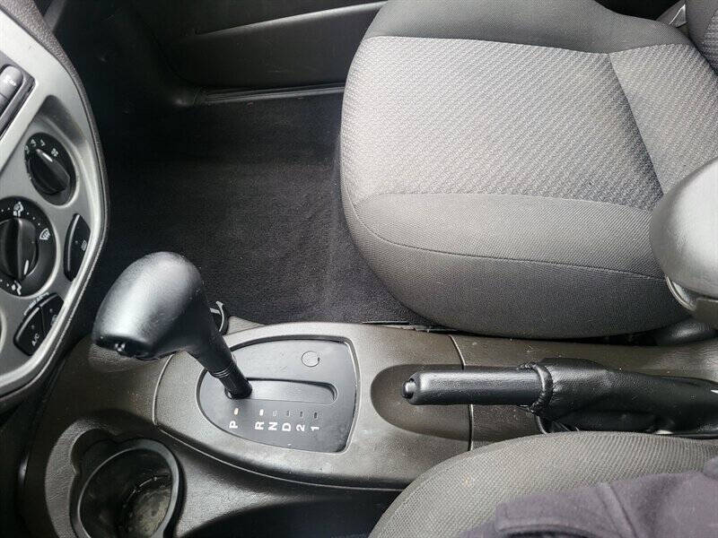 2007 Ford Focus ZX5 S