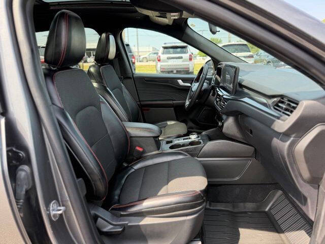 2024 Ford Escape ST-Line