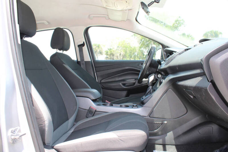 2016 Ford Escape S