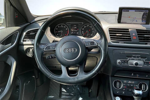 2017 Audi Q3 2.0T quattro Prestige