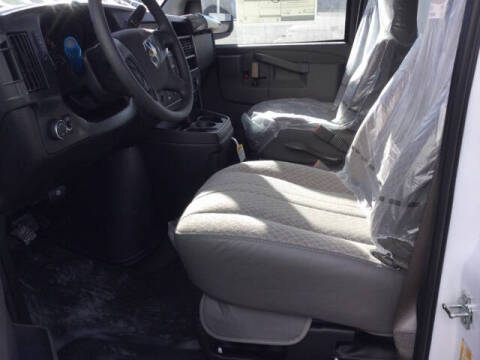 2025 Chevrolet Express 3500