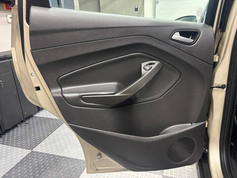 2017 Ford C-MAX Hybrid SE