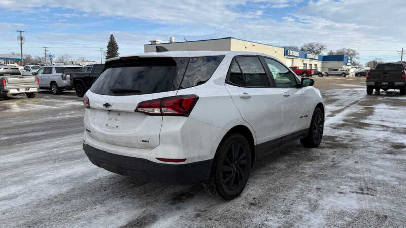 2024 Chevrolet Equinox LS