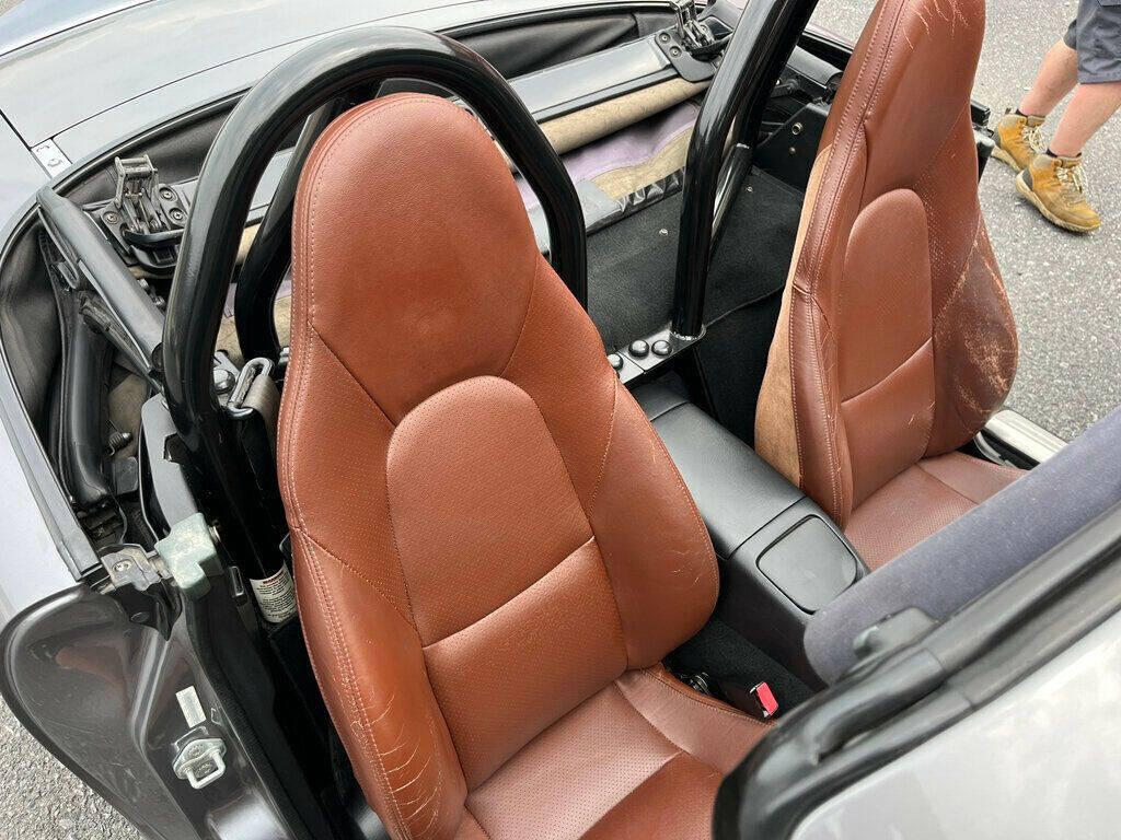 2002 Mazda MX-5 Miata 20