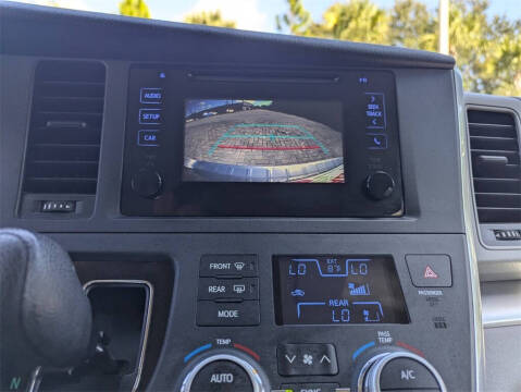 2017 Toyota Sienna L 7-Passenger