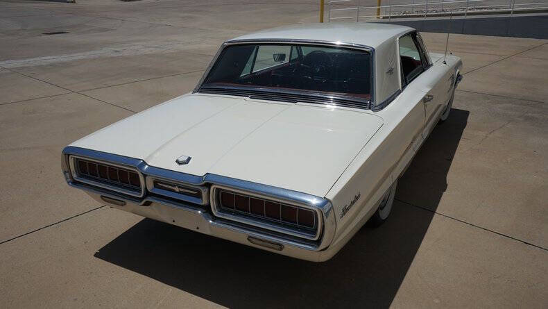 1965 Ford Thunderbird
