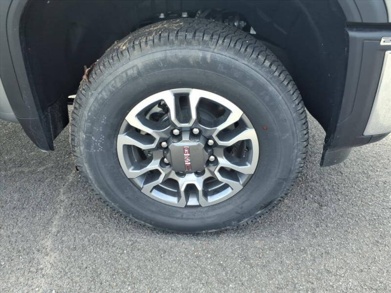 2025 GMC Sierra 2500HD SLE