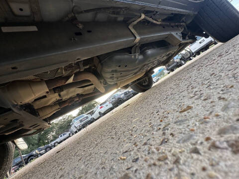 2005 Toyota Sequoia SR5