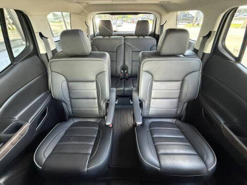 2022 GMC Acadia Denali