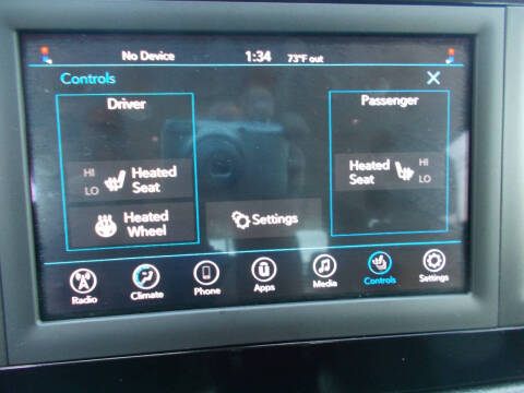 2021 Chrysler Voyager LX