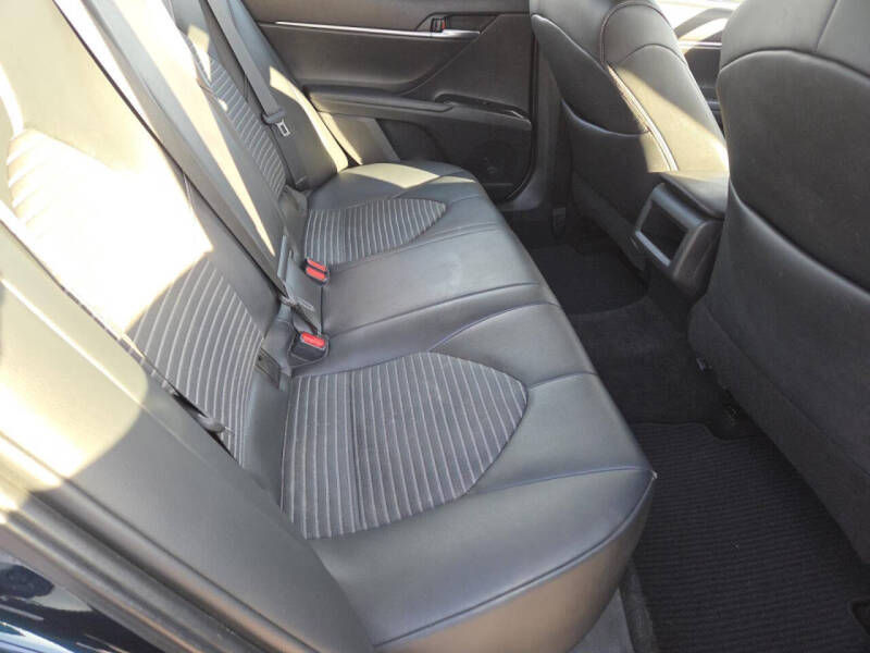 2019 Toyota Camry SE