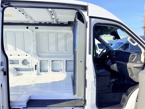 2023 Ford Transit 250