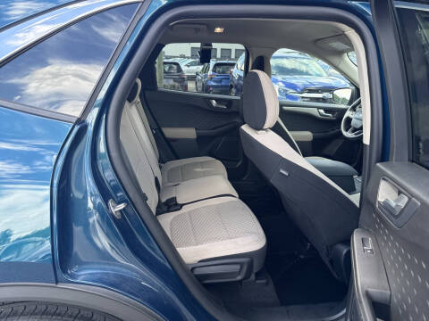 2020 Ford Escape SE