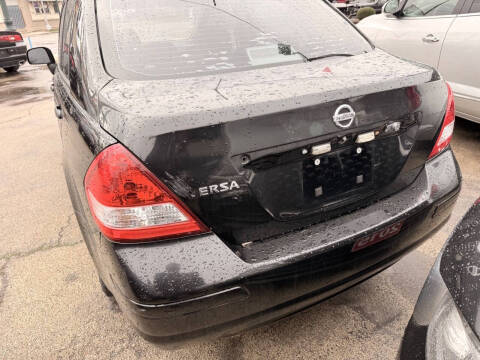 2009 Nissan Versa 1.6 Base