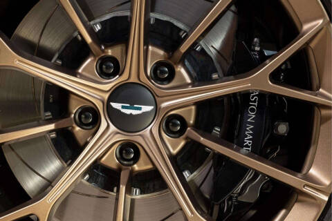 2025 Aston Martin Vantage