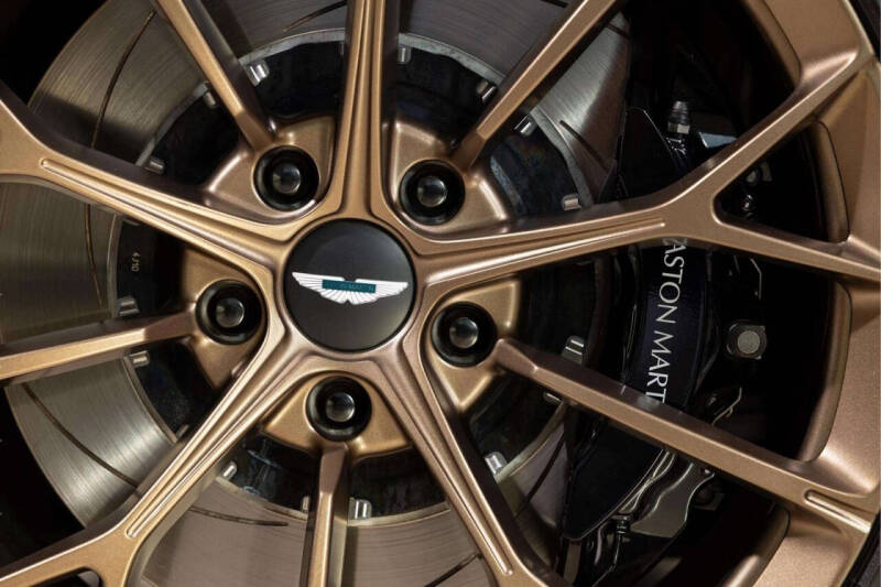 2025 Aston Martin Vantage