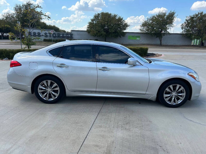 2013 Infiniti M37