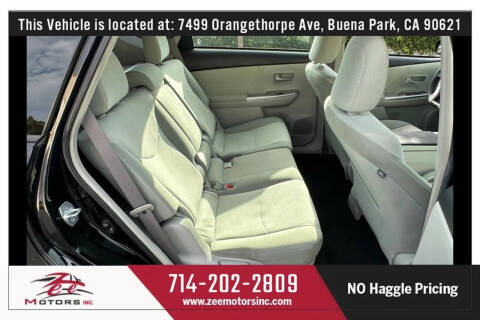 2013 Toyota Prius v Three