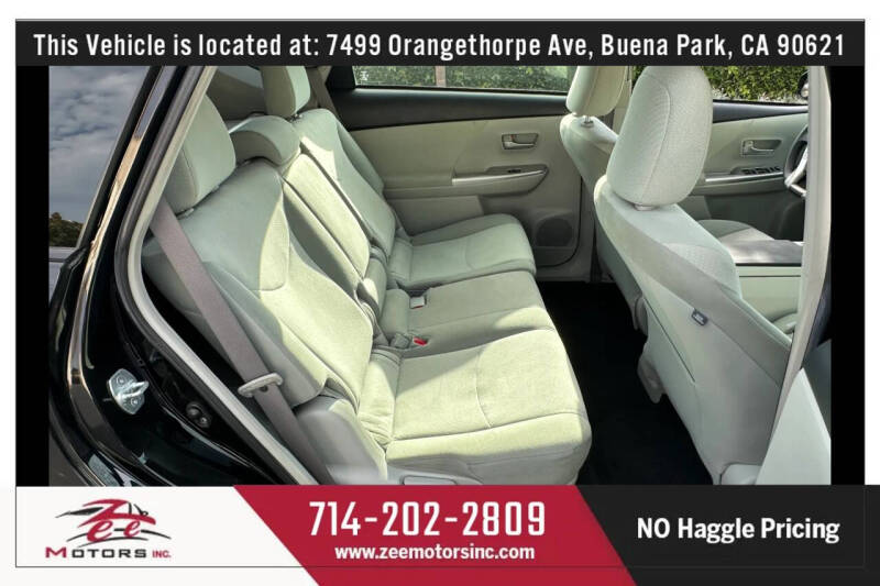 2013 Toyota Prius v Three
