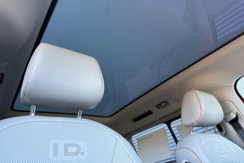 2025 Volkswagen ID. Buzz Pro S Plus