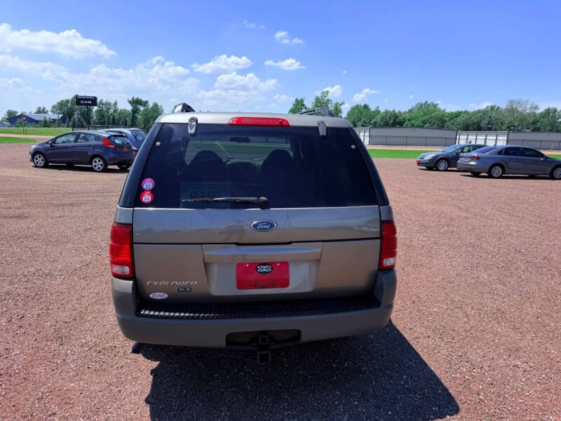 2002 Ford Explorer XLS