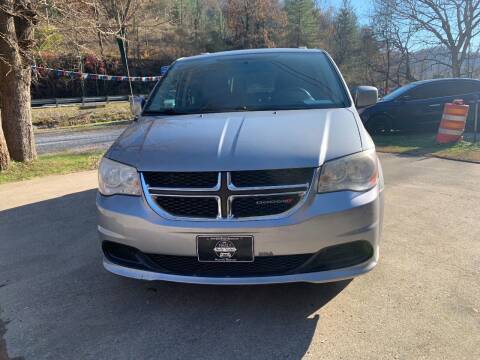2013 Dodge Grand Caravan for sale at Day Family Auto Sales in Wooton KY