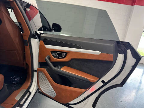 2021 Lamborghini Urus