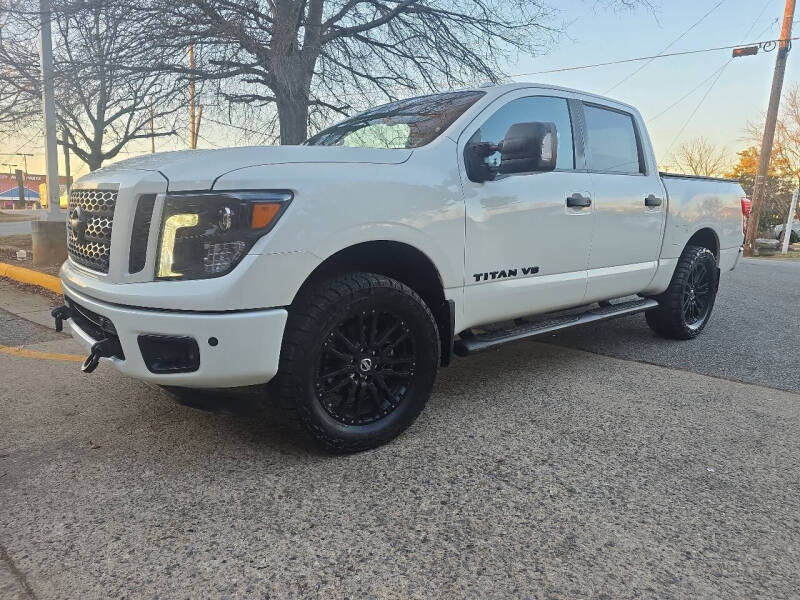 2018 Nissan Titan SV