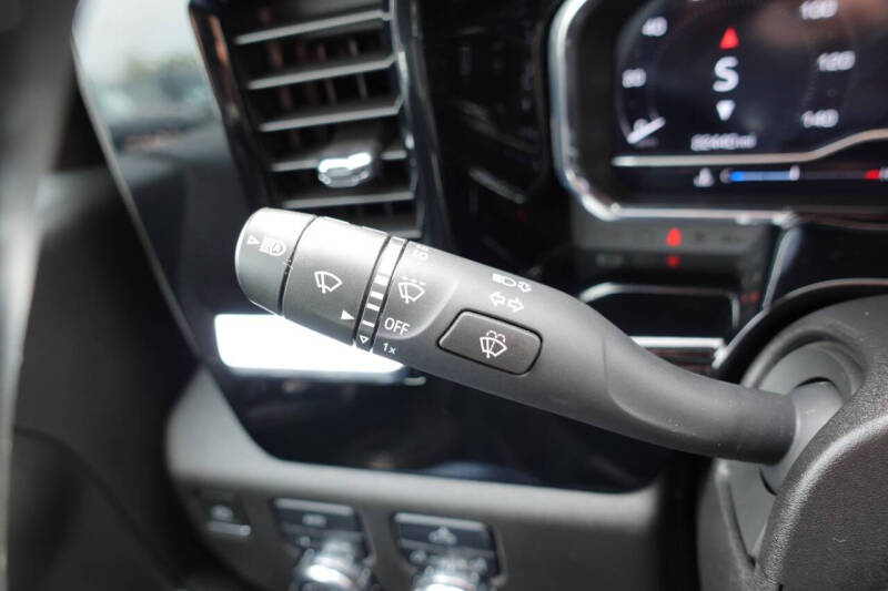 2024 GMC Sierra 1500 Elevation Standard