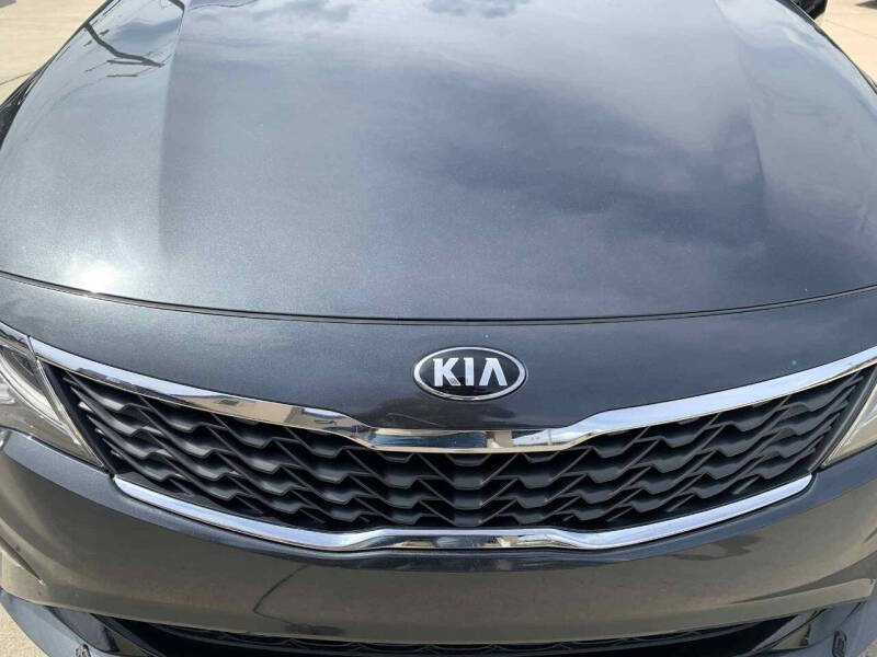 2020 Kia Optima LX